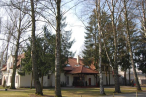  Hotel Restauracja Cztery Pory Roku  Орнета